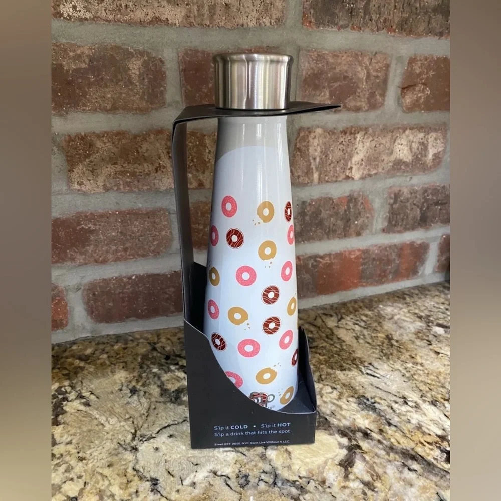 Sip by swell Doughnut print insulated  15oz  Water Bottle Brand new never used